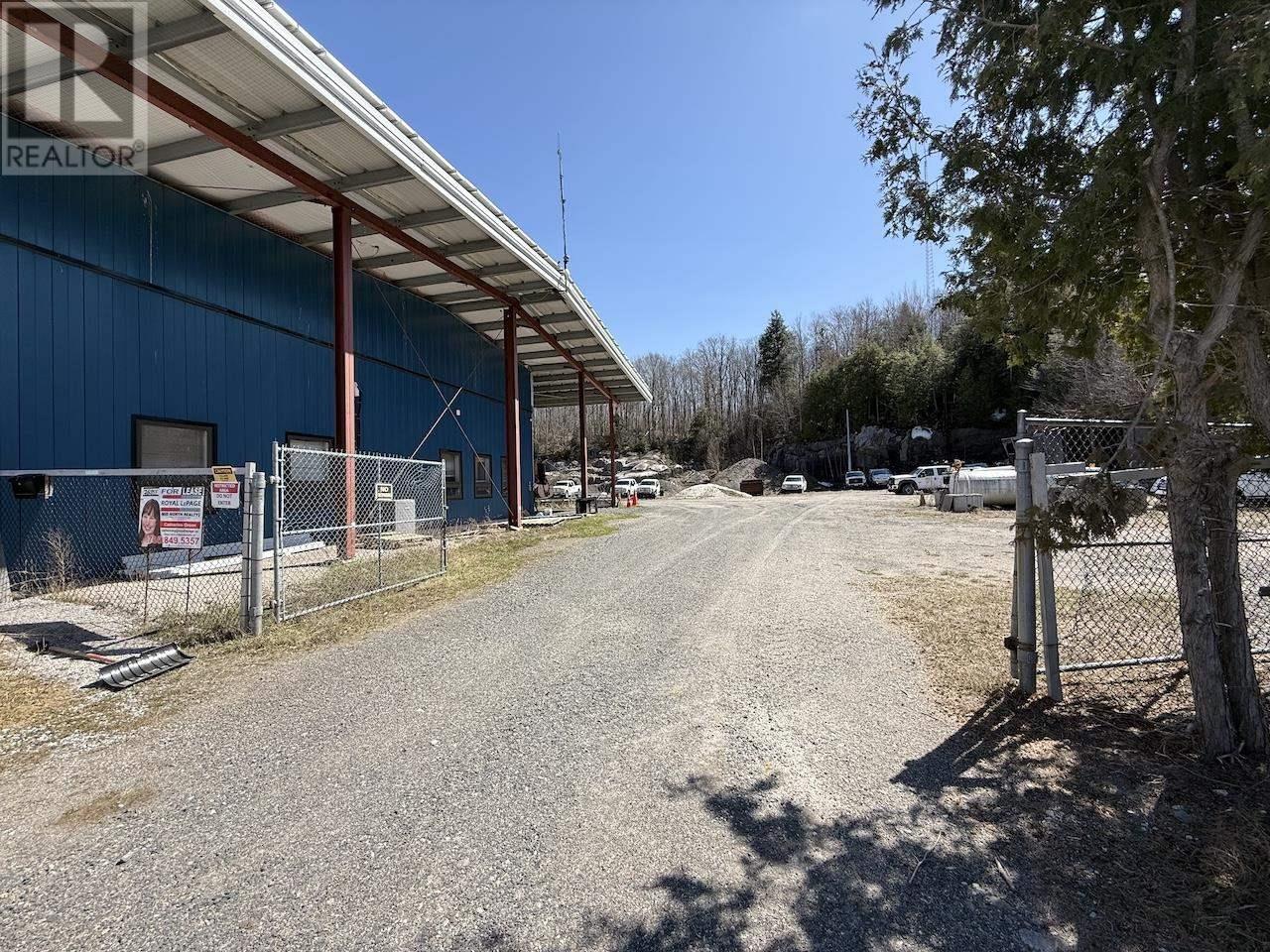 Photo 2 of 29 Perini Rd, Elliot Lake ON