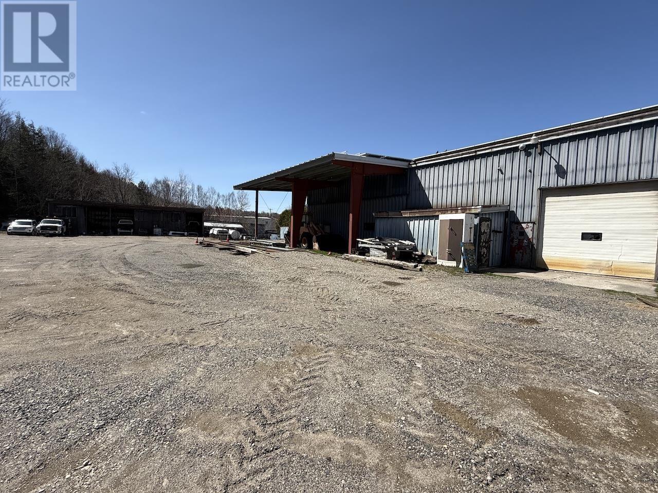 Photo 6 of 29 Perini Rd, Elliot Lake ON