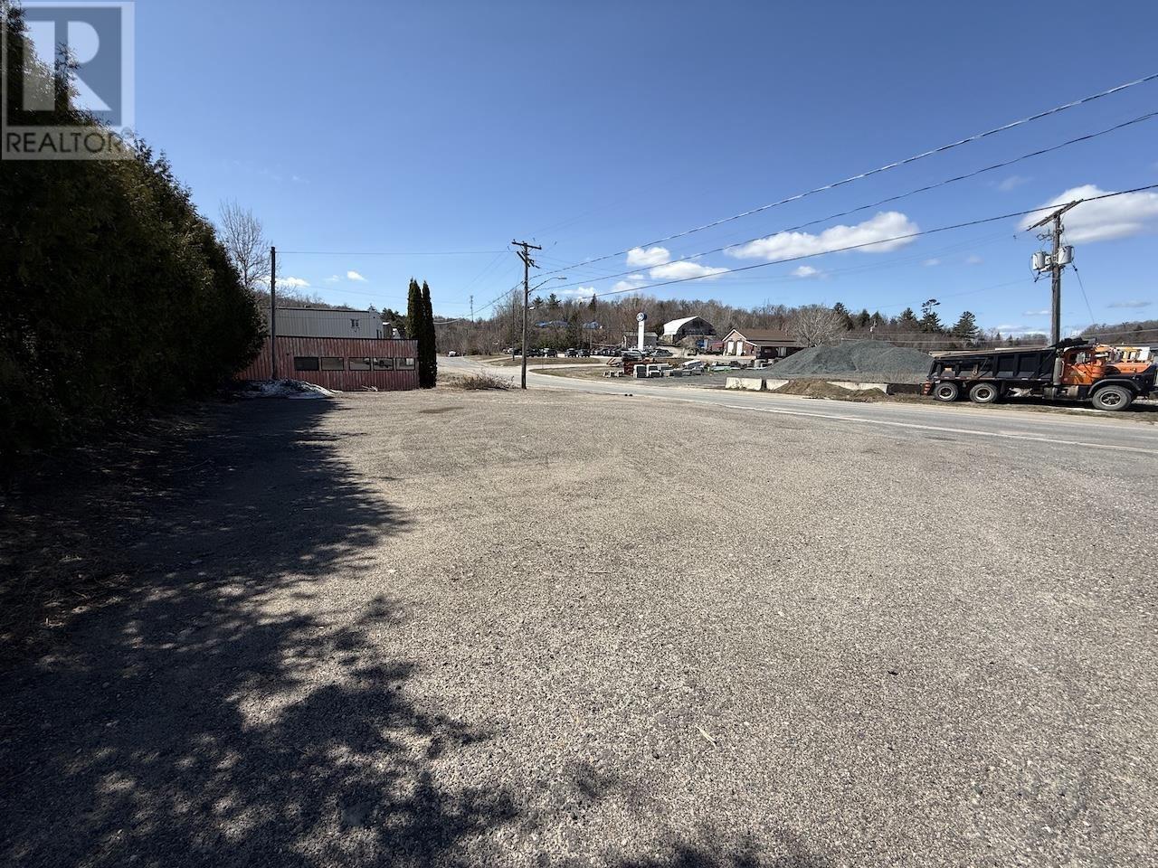 Photo 10 of 29 Perini Rd, Elliot Lake ON