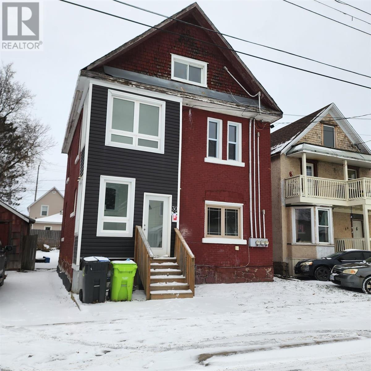 Photo 2 of 30 Grace St, Sault Ste Marie ON