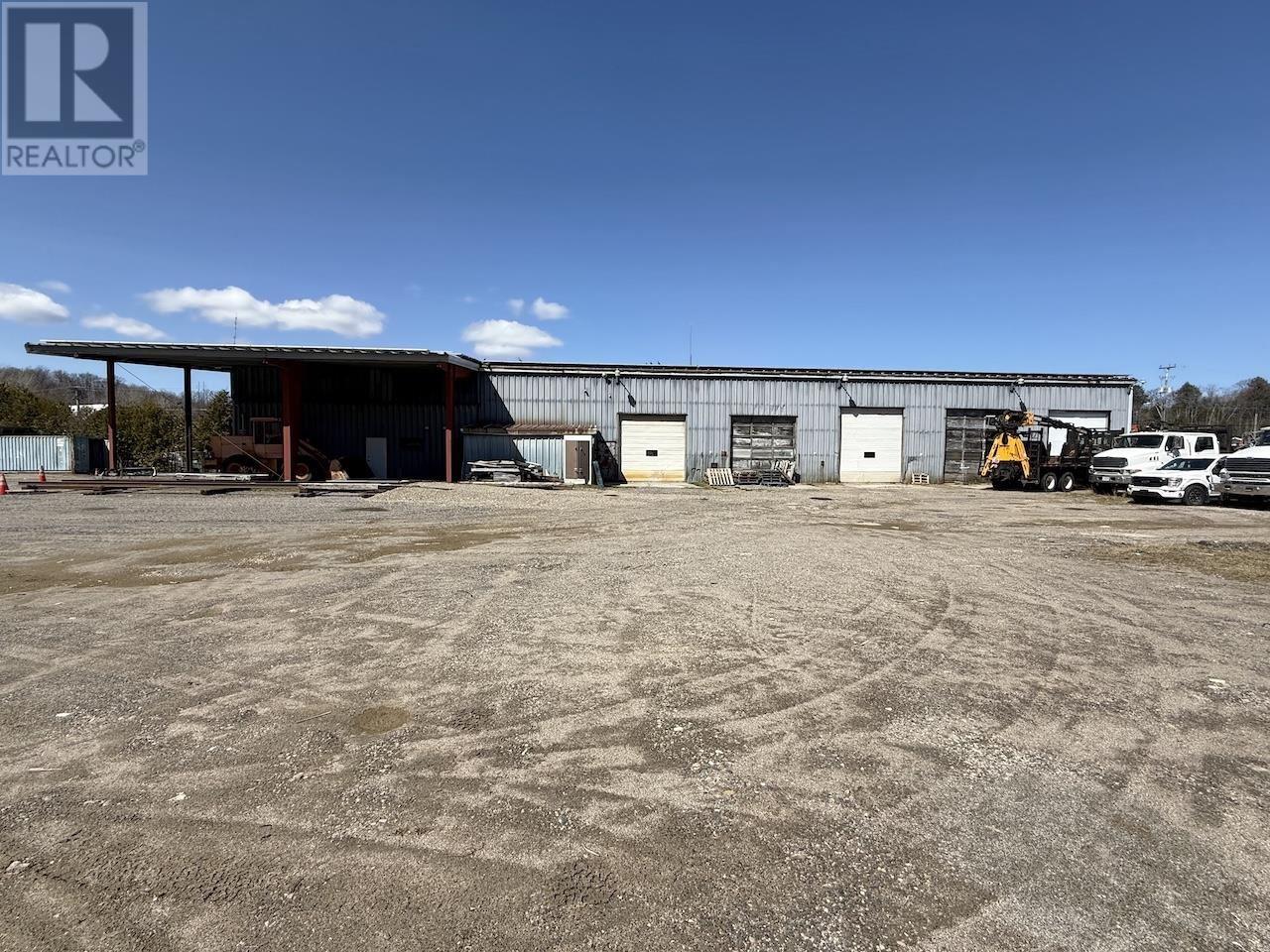 Photo 7 of 29 Perini Rd, Elliot Lake ON