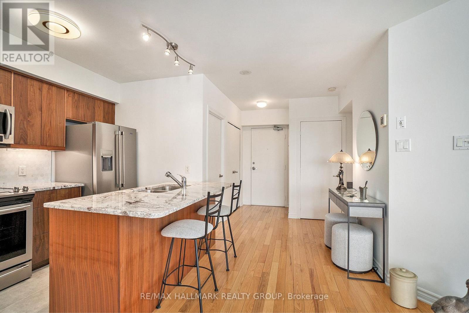 Photo 14 of 1601 445 Laurier Avenue W, Ottawa ON