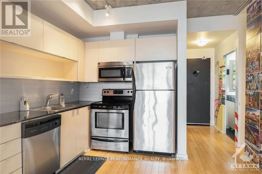 Photo 9 of 1805 324 Laurier Avenue W, Ottawa ON