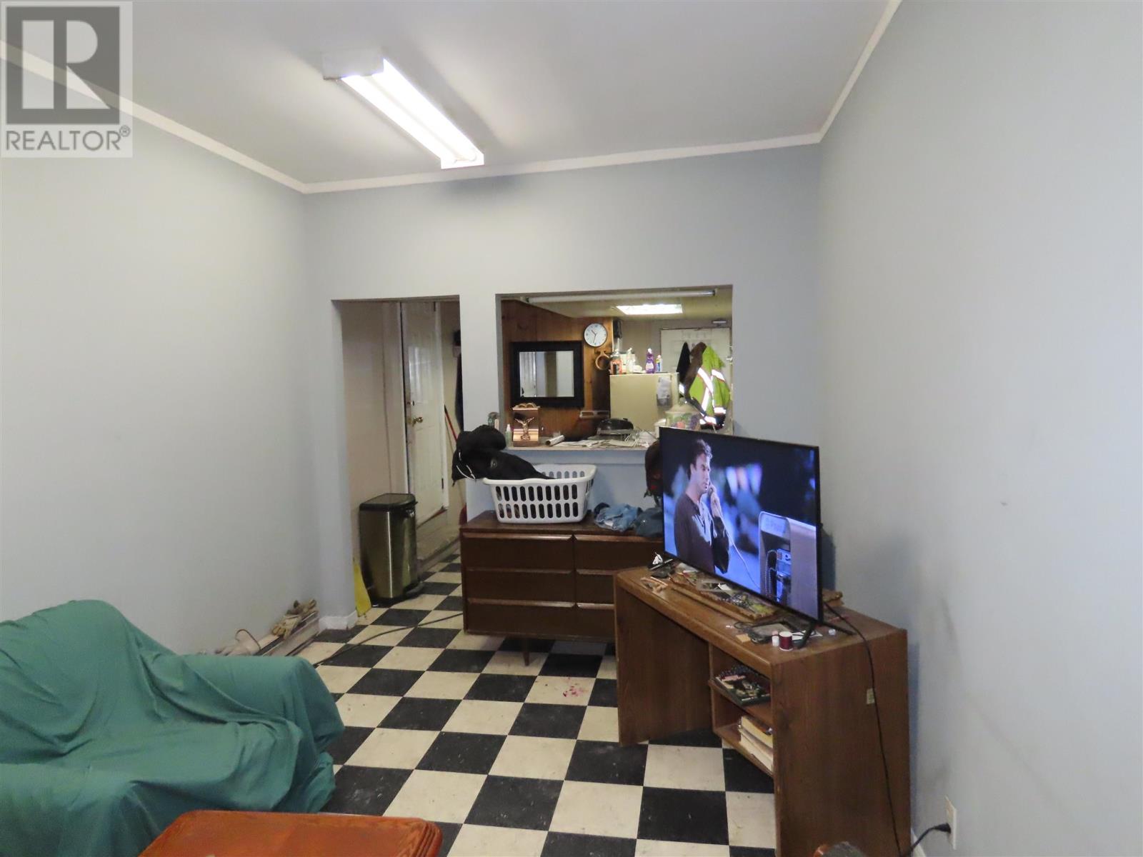 Photo 13 of 282 284 Wellington St W, Sault Ste Marie ON