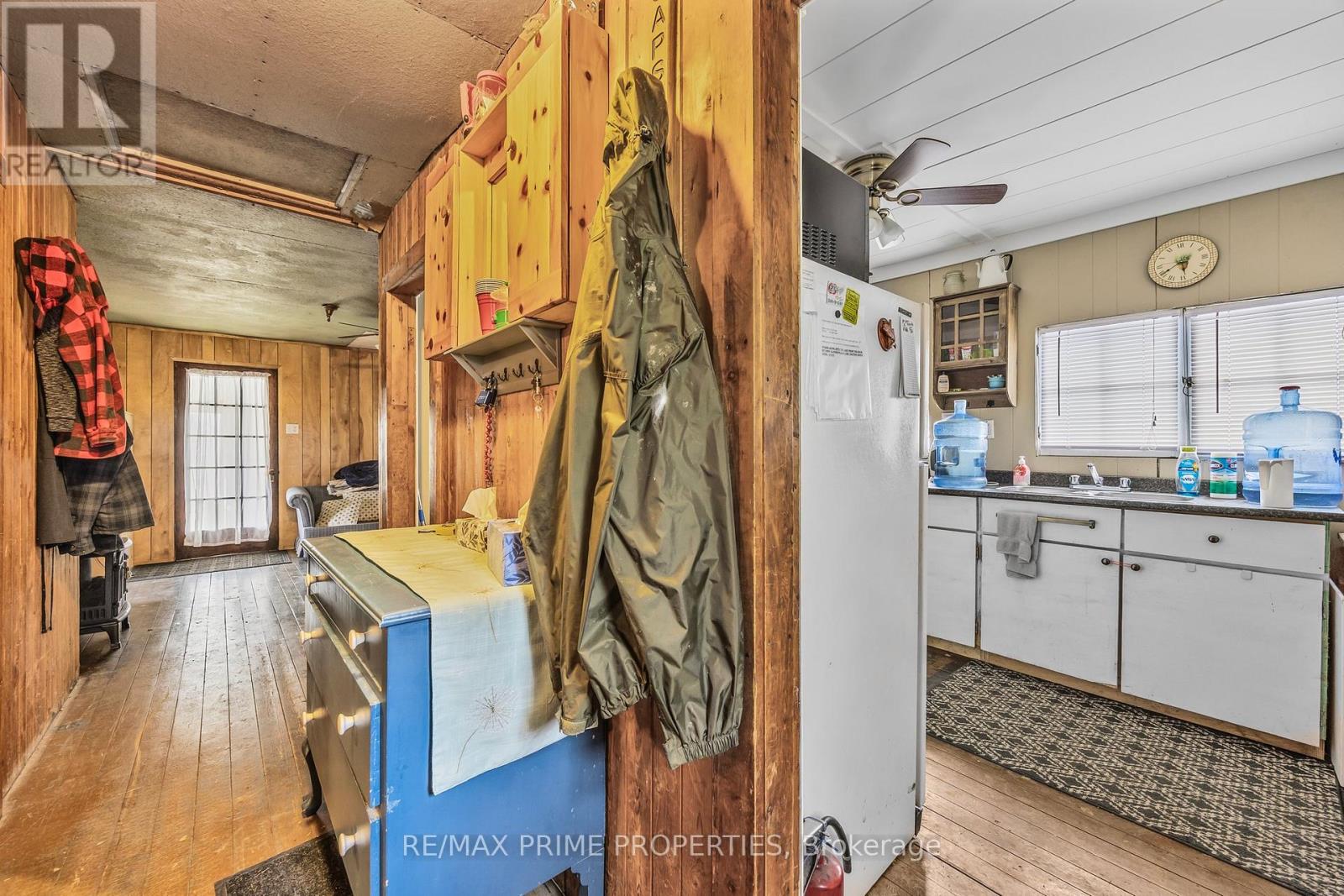 Photo 2 of 1947 Woods Bay Road, Severn ON