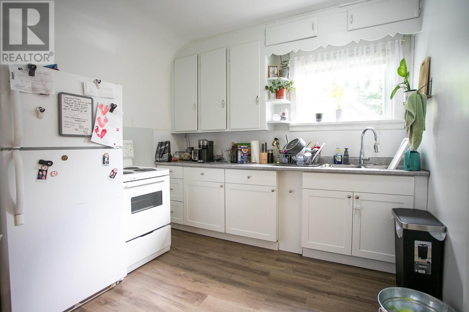 Photo 11 of 188 Church St, Sault Ste Marie ON