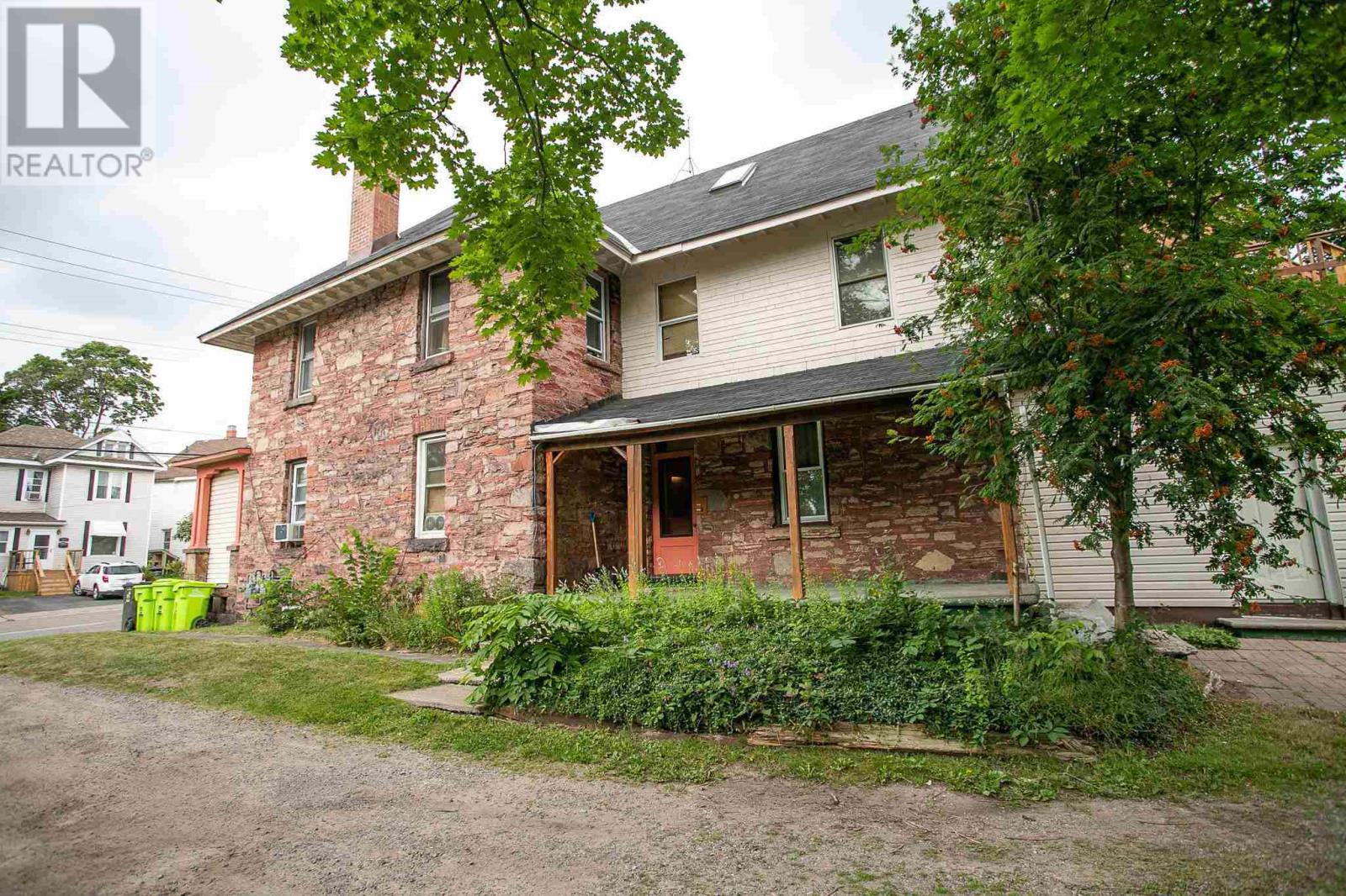 Photo 4 of 188 Church St, Sault Ste Marie ON