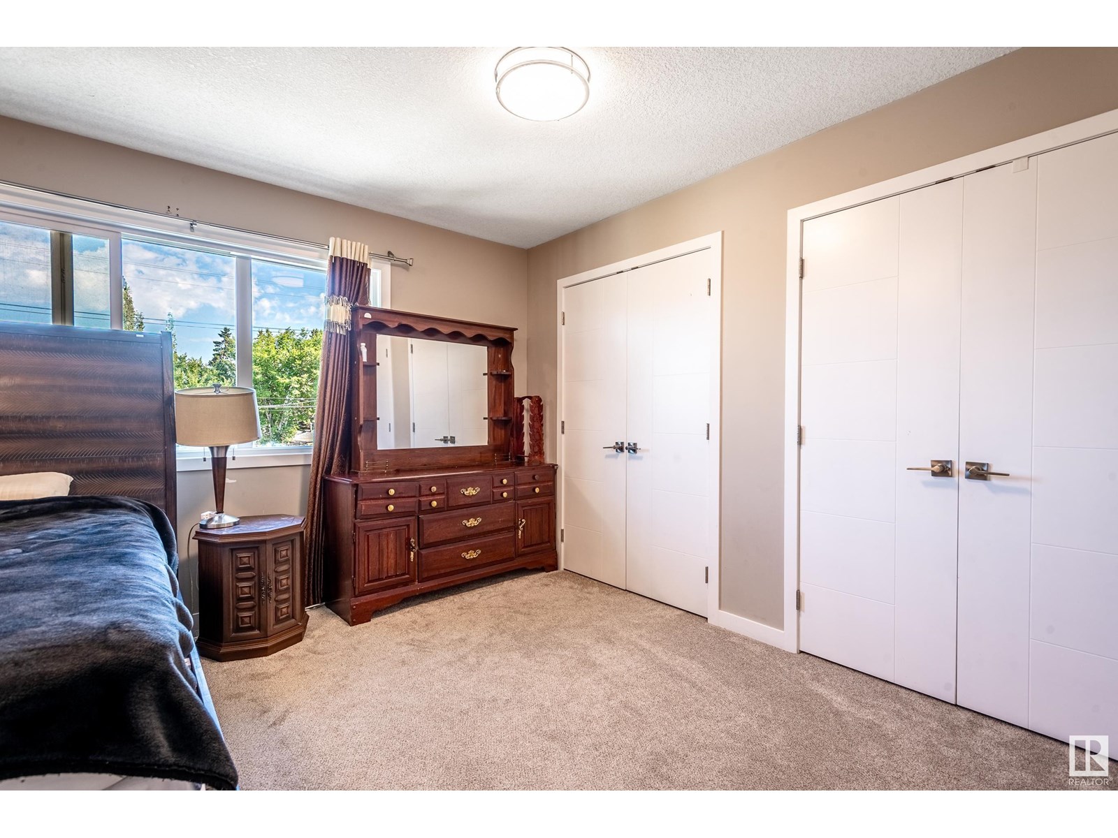 Photo 28 of 15928 100 Av Nw, Edmonton AB