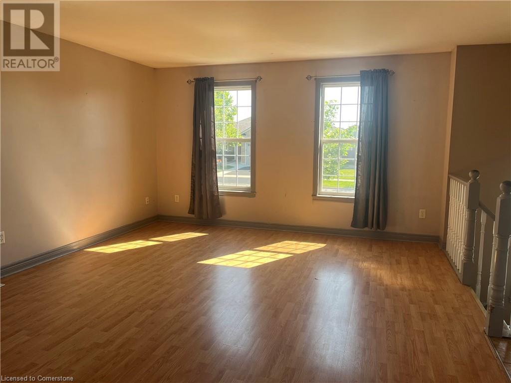 Photo 14 of 17 Mapleview Drive, Hagersville ON