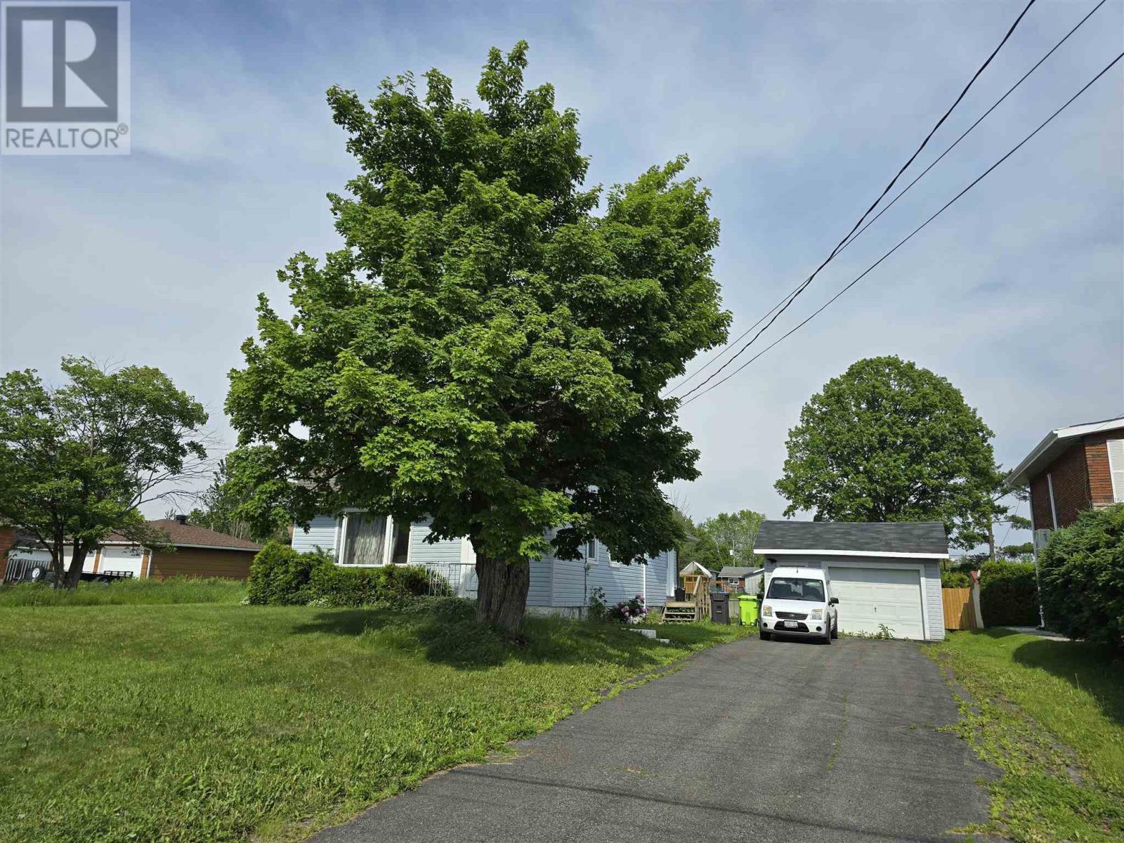 Photo 2 of 174 Reid St, Sault Ste Marie ON