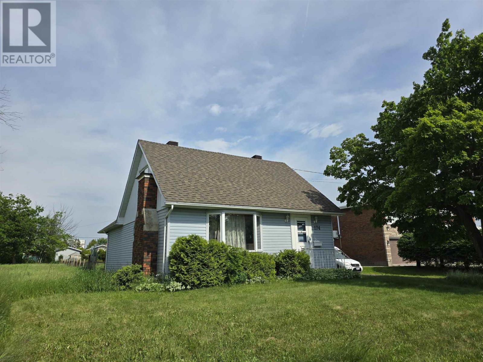 Photo 4 of 174 Reid St, Sault Ste Marie ON