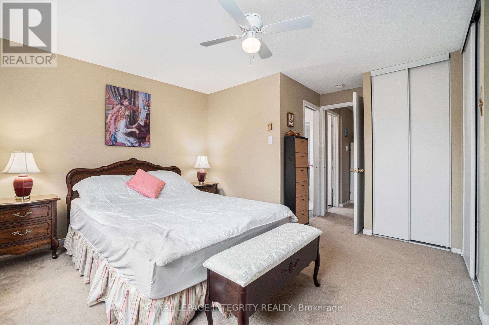 Photo 22 of 7 6 Sweetbriar Circle, Ottawa ON