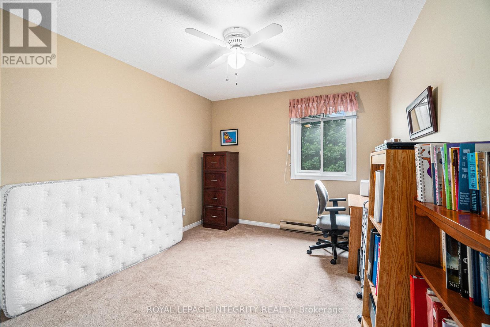 Photo 26 of 7 6 Sweetbriar Circle, Ottawa ON