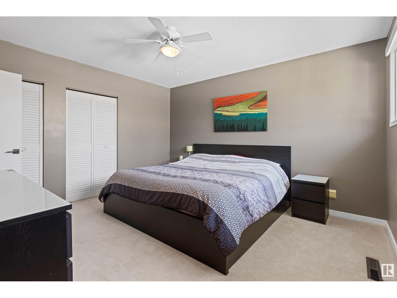 Photo 32 of 4716 124 St Nw, Edmonton AB