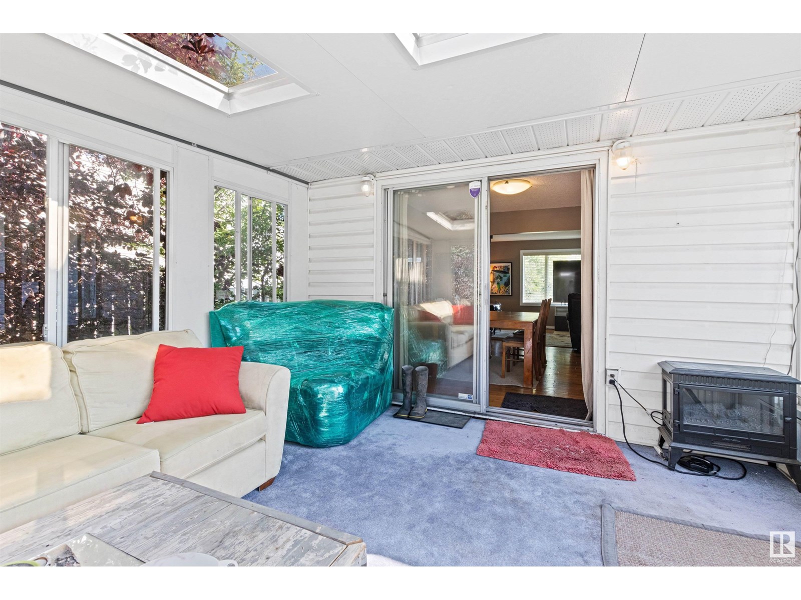 Photo 24 of 4716 124 St Nw, Edmonton AB