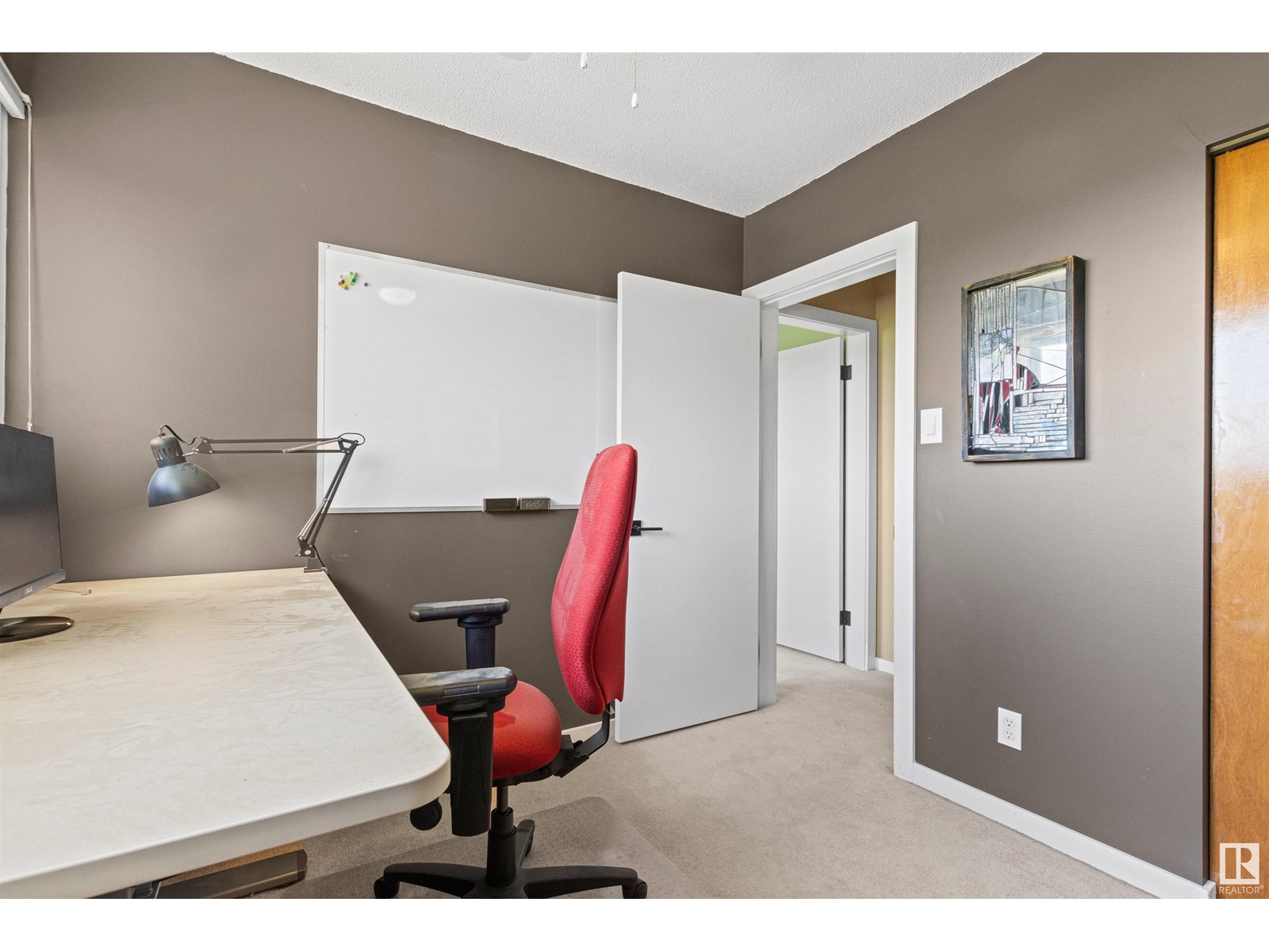 Photo 30 of 4716 124 St Nw, Edmonton AB