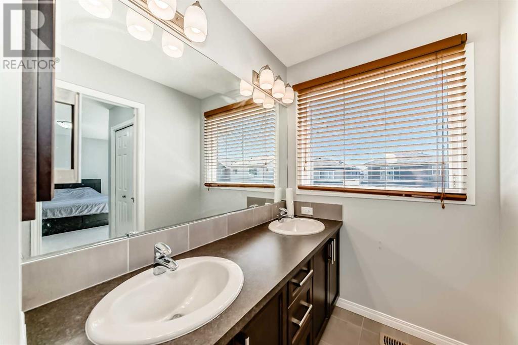 Single Family House for Sale in  Walgrove Gardens SE Walden Calgary 
