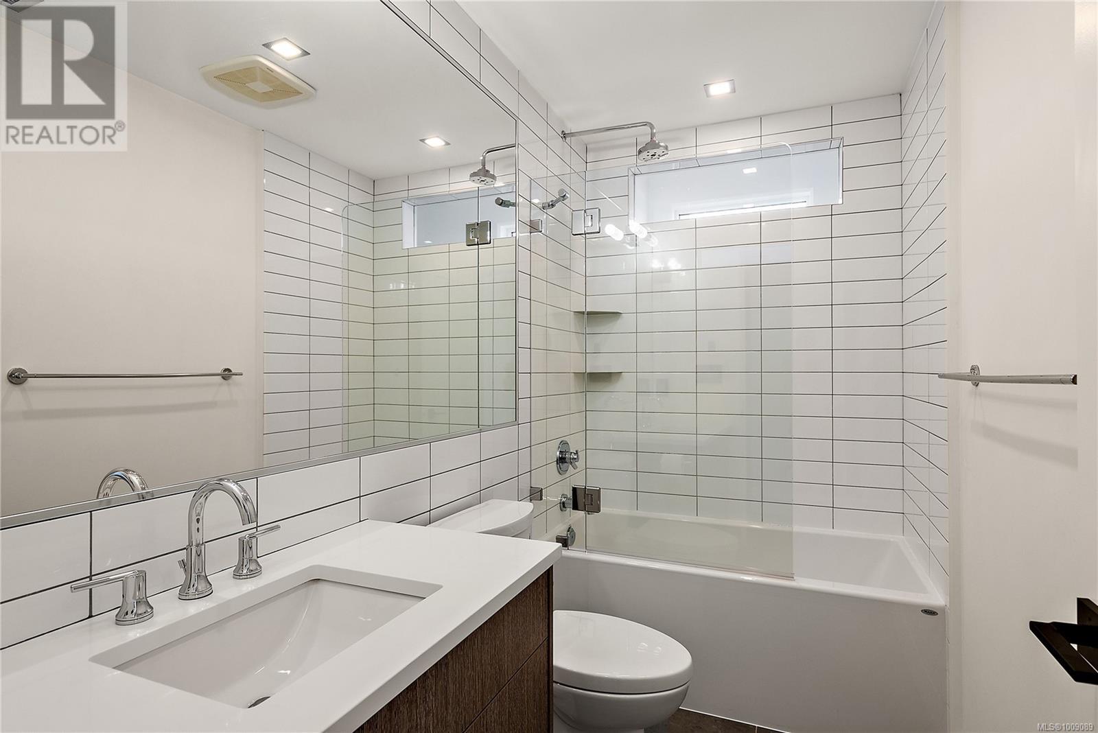 Photo 18 of 3552 Myles Mansell Rd, Langford BC