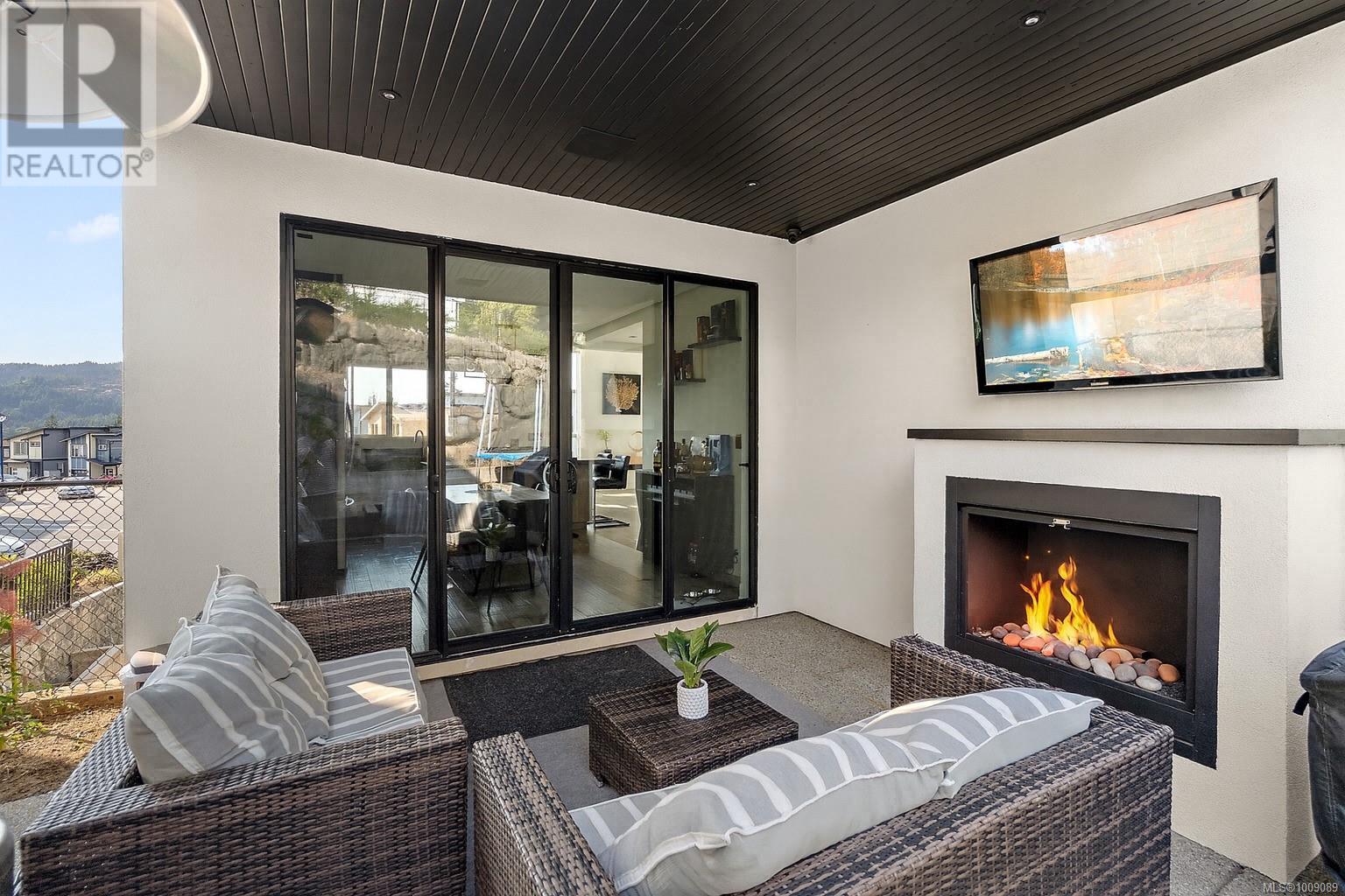 Photo 23 of 3552 Myles Mansell Rd, Langford BC