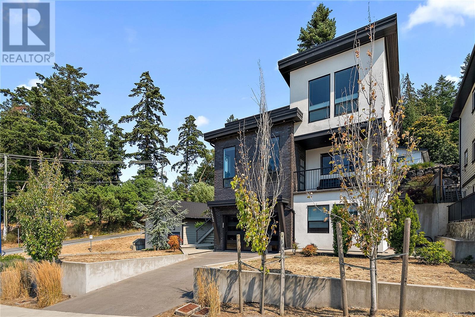 Photo 32 of 3552 Myles Mansell Rd, Langford BC