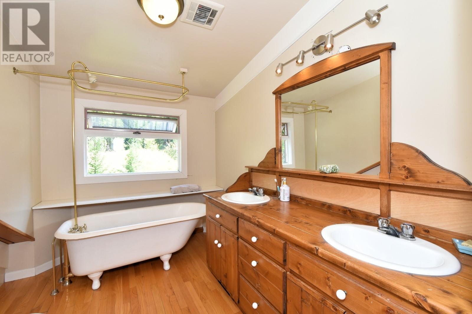 Photo 5 of 3740 Cameron Road, Eagle Bay BC