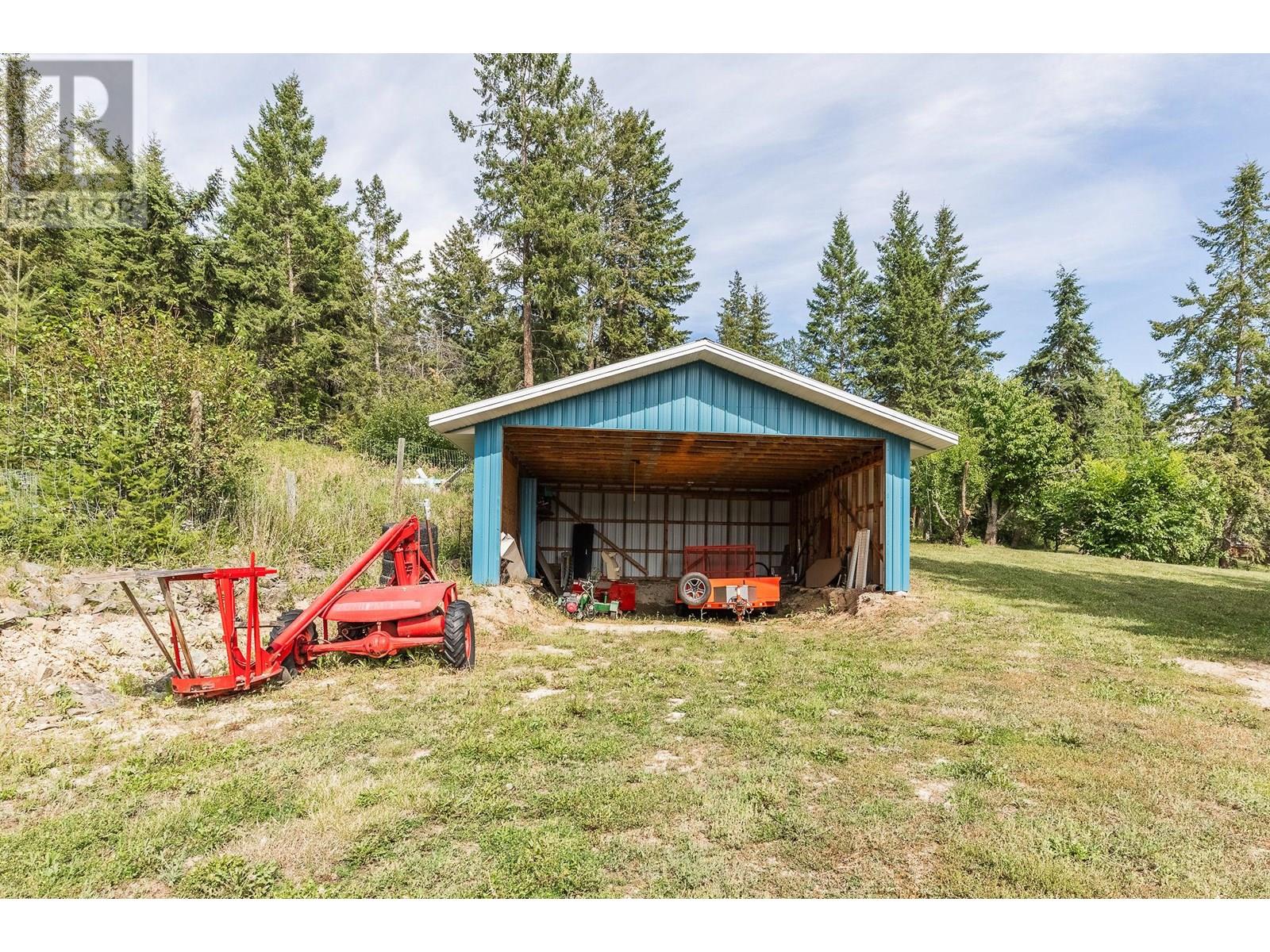 Photo 27 of 1325 Fox Tree Hill Road, Creston BC
