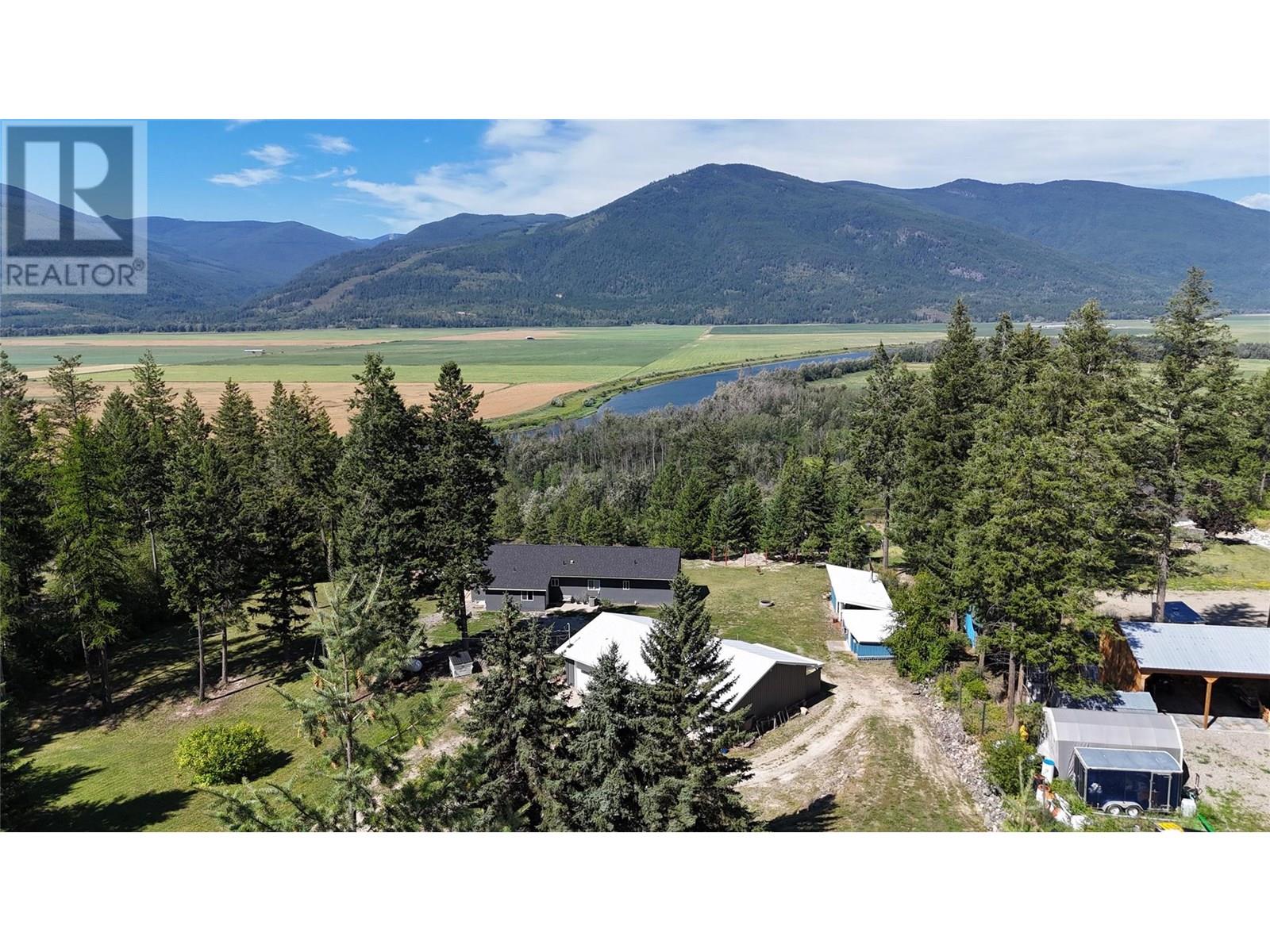 Photo 28 of 1325 Fox Tree Hill Road, Creston BC