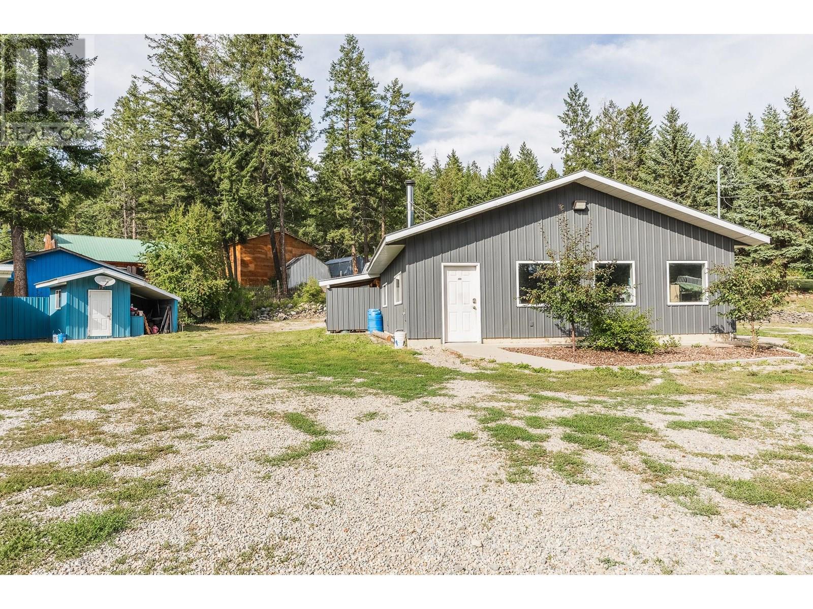 Photo 21 of 1325 Fox Tree Hill Road, Creston BC