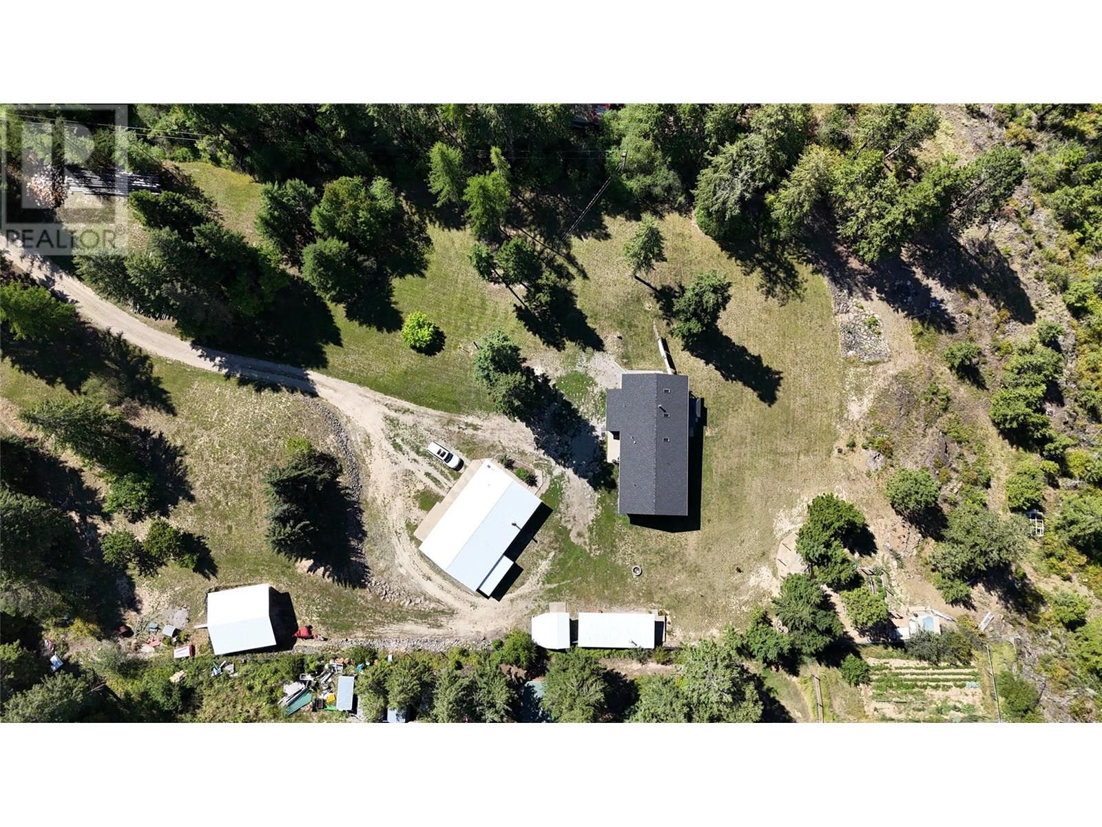 Photo 36 of 1325 Fox Tree Hill Road, Creston BC
