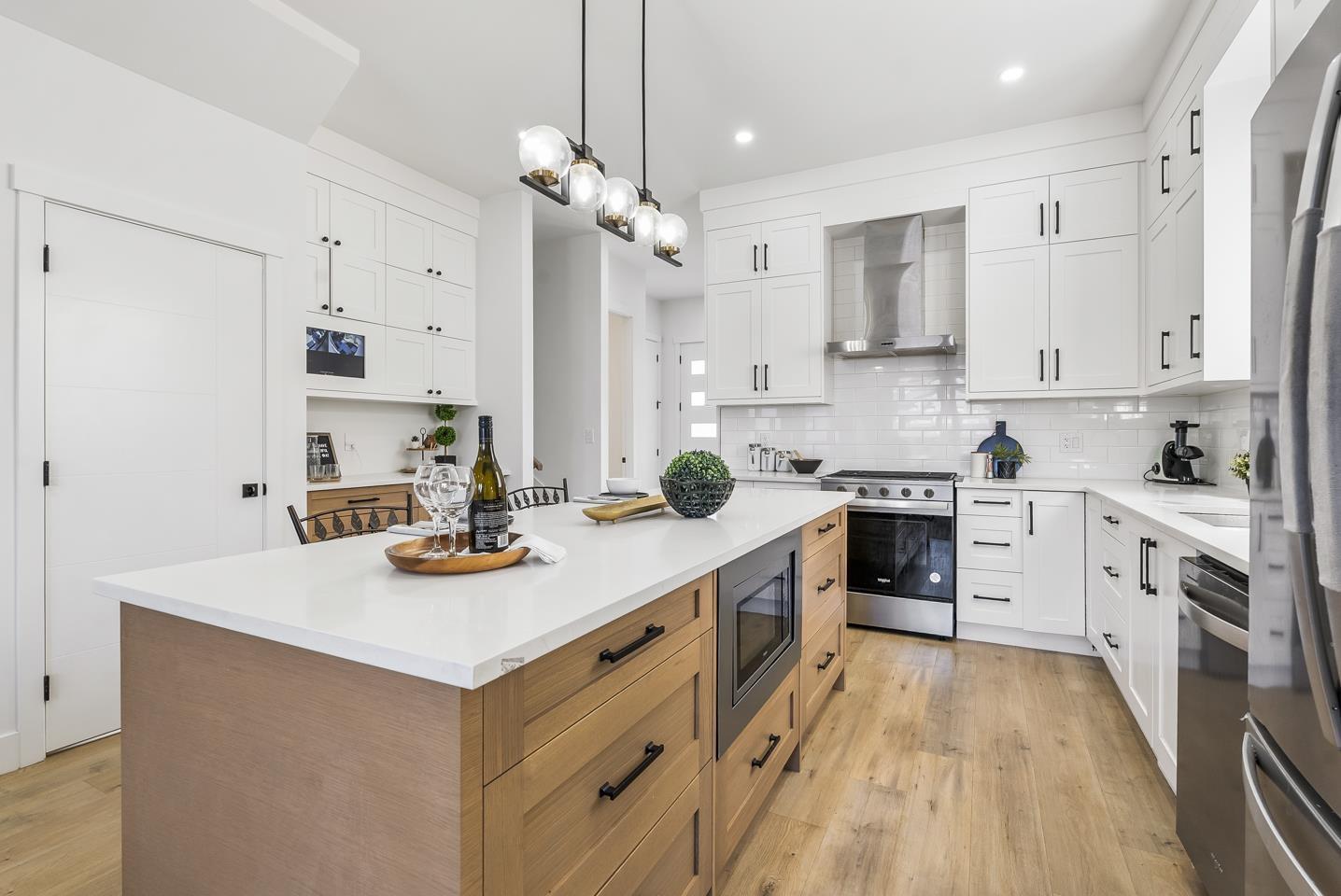 19637 76 AVENUE, Langley