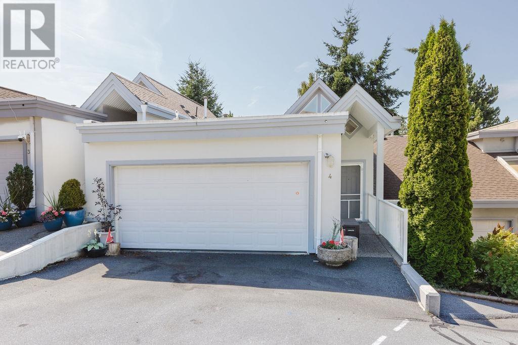 4 5740 MARINE WAY, Sechelt