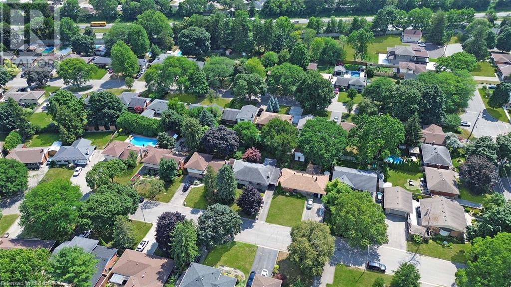Photo 31 of 6 Sherry Lane, Brantford ON