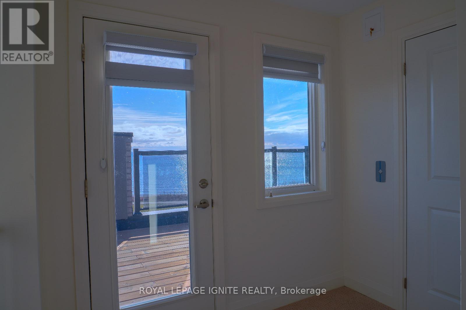 Photo 11 of 567 Port Darlington Road, Clarington ON