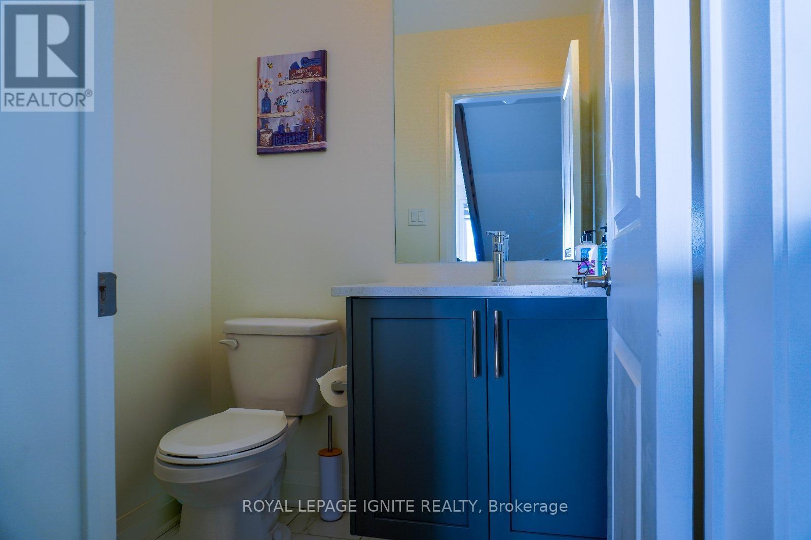 Photo 13 of 567 Port Darlington Road, Clarington ON