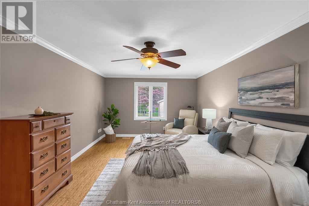 Photo 22 of 75 Henry O Way, Chatham ON