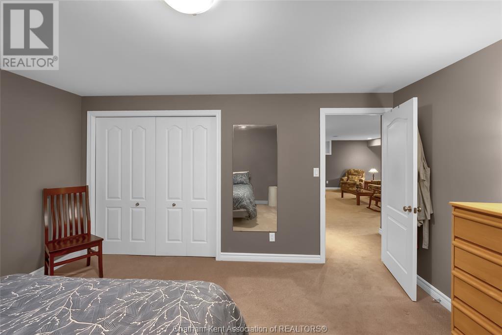 Photo 39 of 75 Henry O Way, Chatham ON