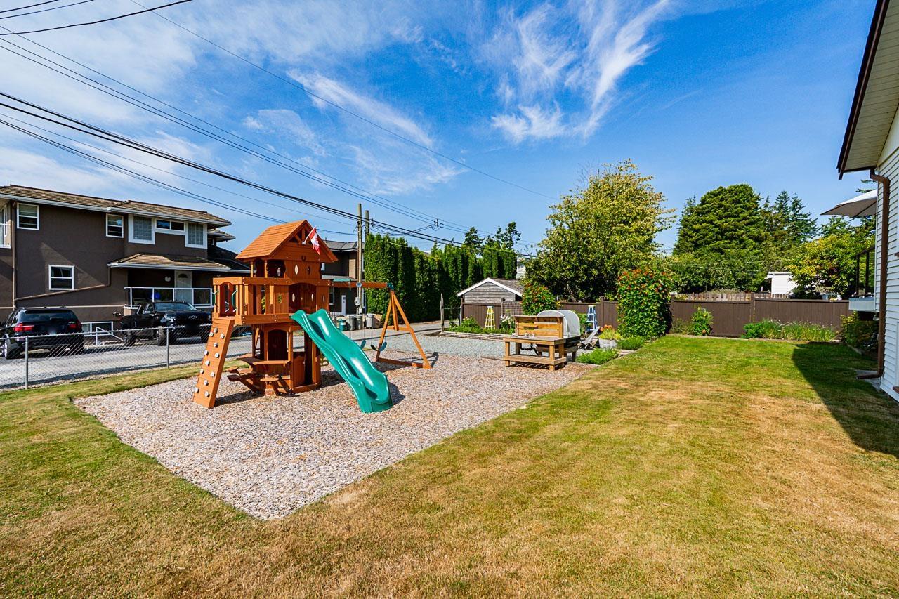 1033 CYPRESS STREET, White Rock