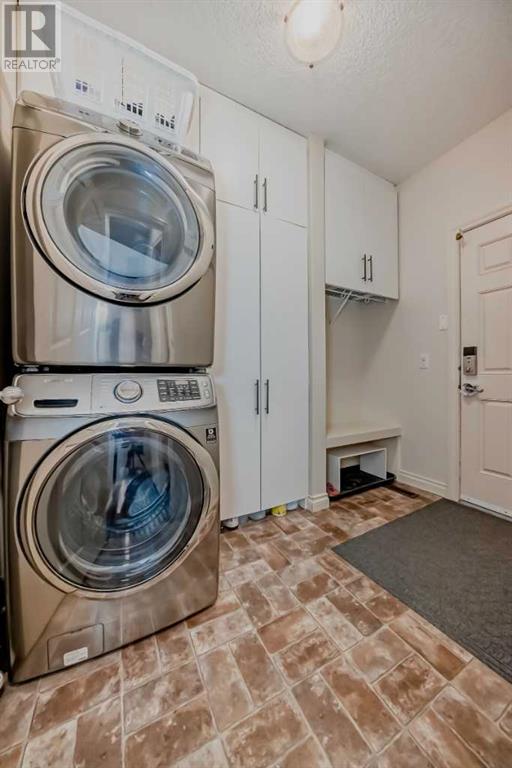 Single Family House for Sale in  Cortina Way SW Springbank Hill Calgary 