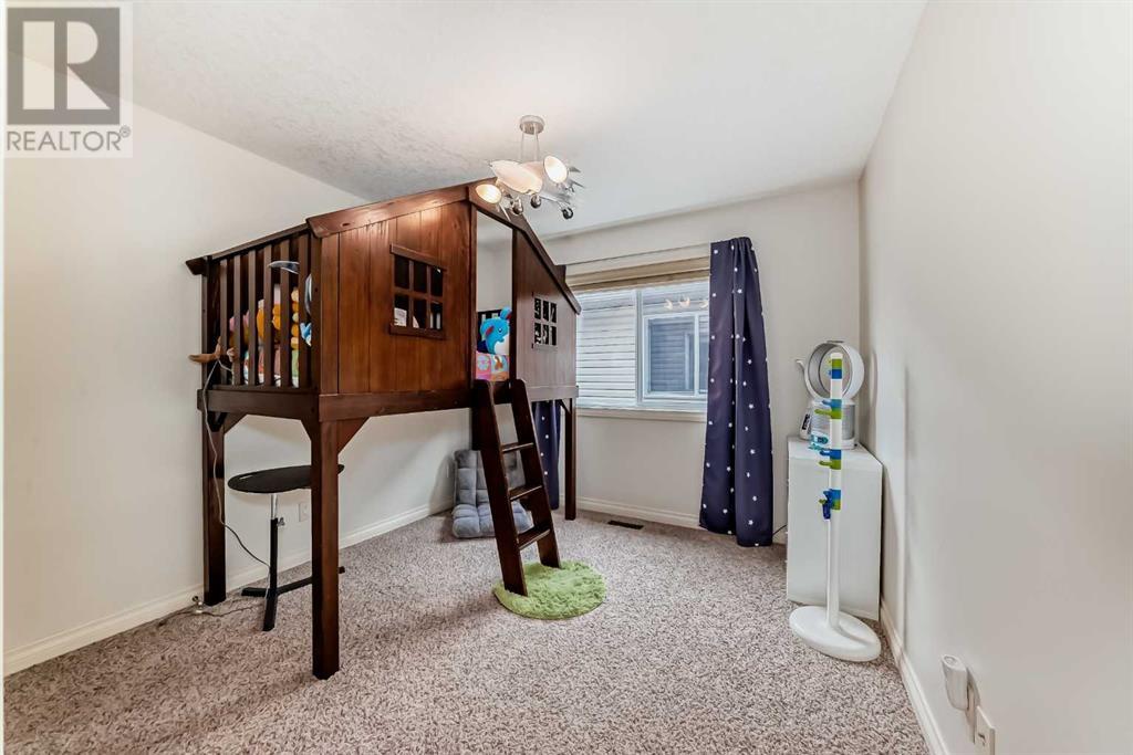 Single Family House for Sale in  Cortina Way SW Springbank Hill Calgary 