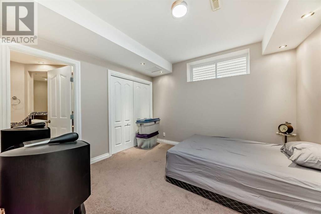 Single Family House for Sale in  Cortina Way SW Springbank Hill Calgary 