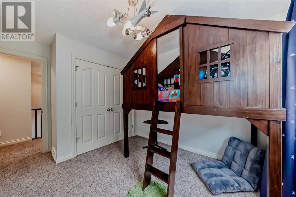Single Family House for Sale in  Cortina Way SW Springbank Hill Calgary 