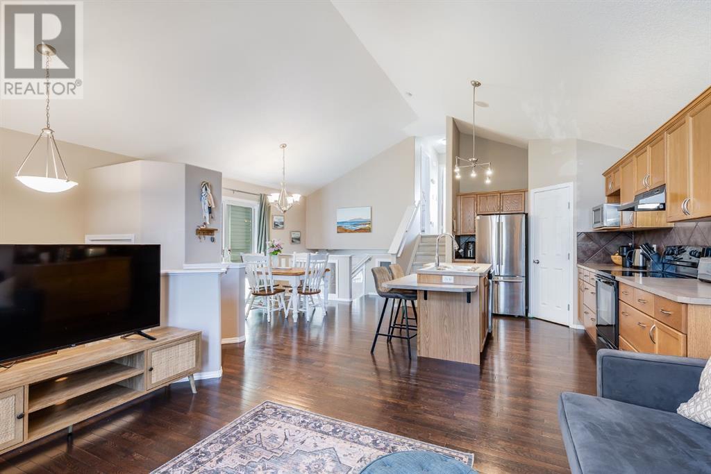 Single Family House 4 Level for Sale in  COPPERFIELD Rise SE Copperfield Calgary 