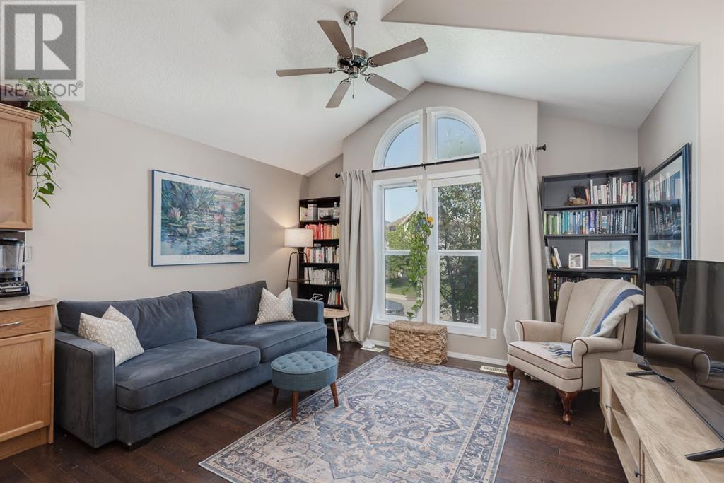 Single Family House 4 Level for Sale in  COPPERFIELD Rise SE Copperfield Calgary 