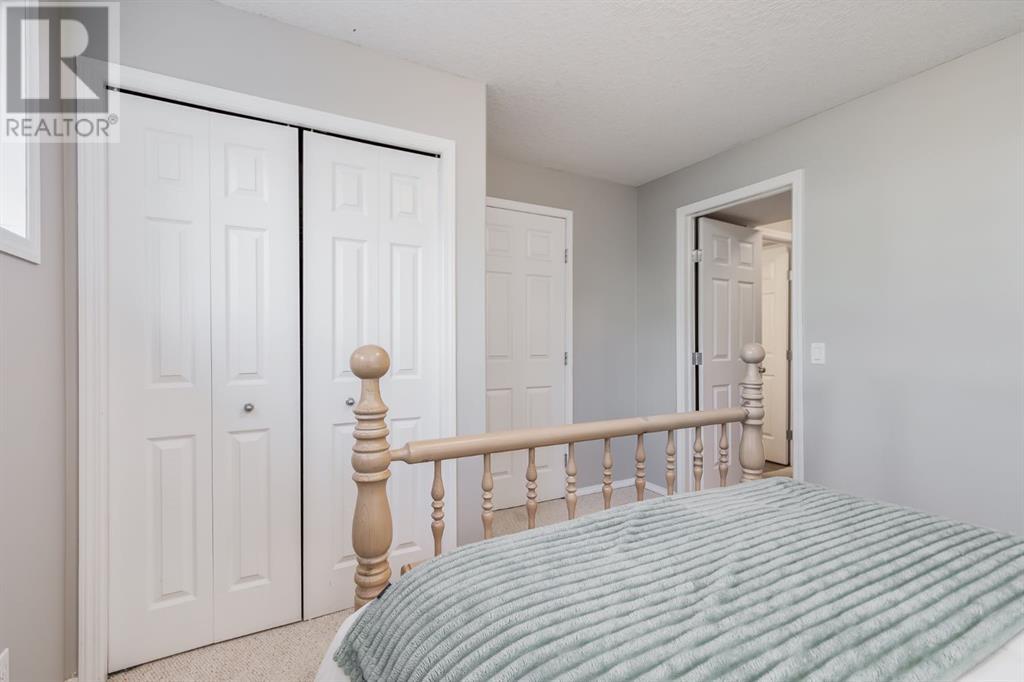 Single Family House 4 Level for Sale in  COPPERFIELD Rise SE Copperfield Calgary 