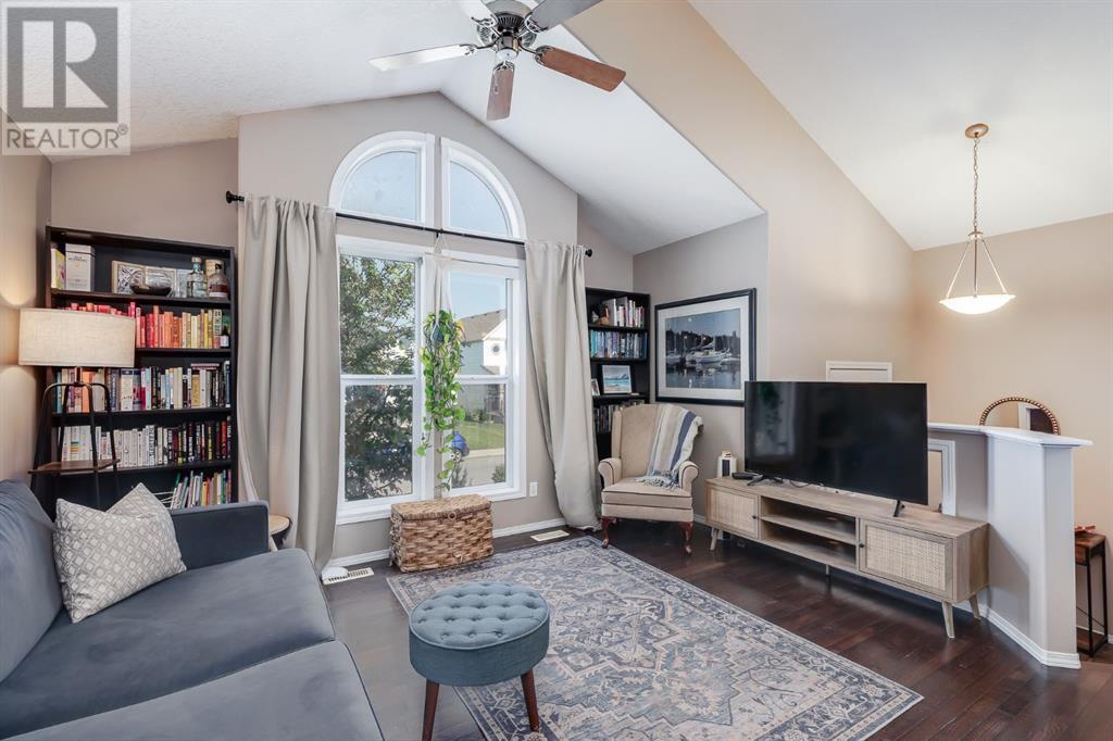 Single Family House 4 Level for Sale in  COPPERFIELD Rise SE Copperfield Calgary 
