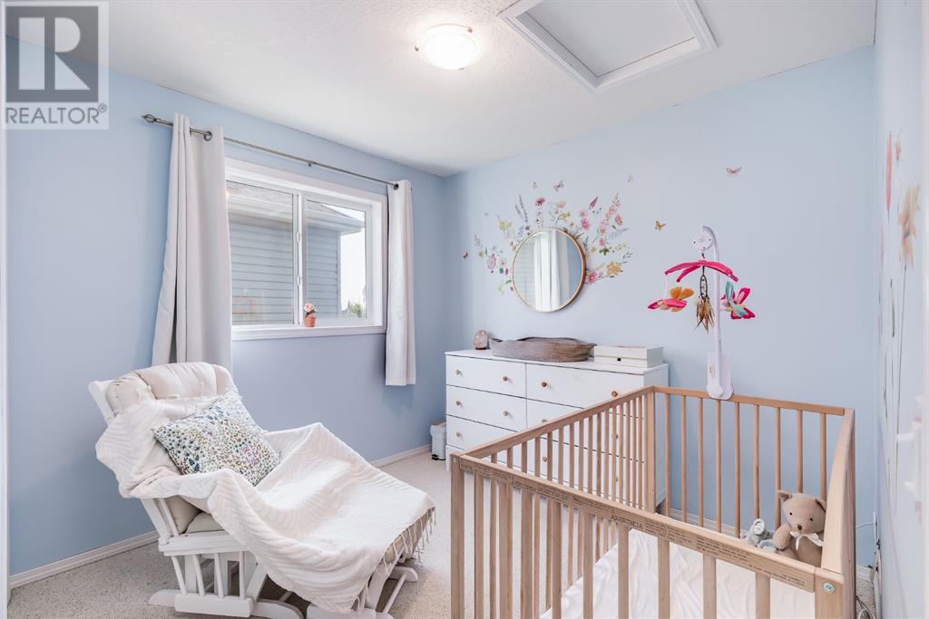 Single Family House 4 Level for Sale in  COPPERFIELD Rise SE Copperfield Calgary 