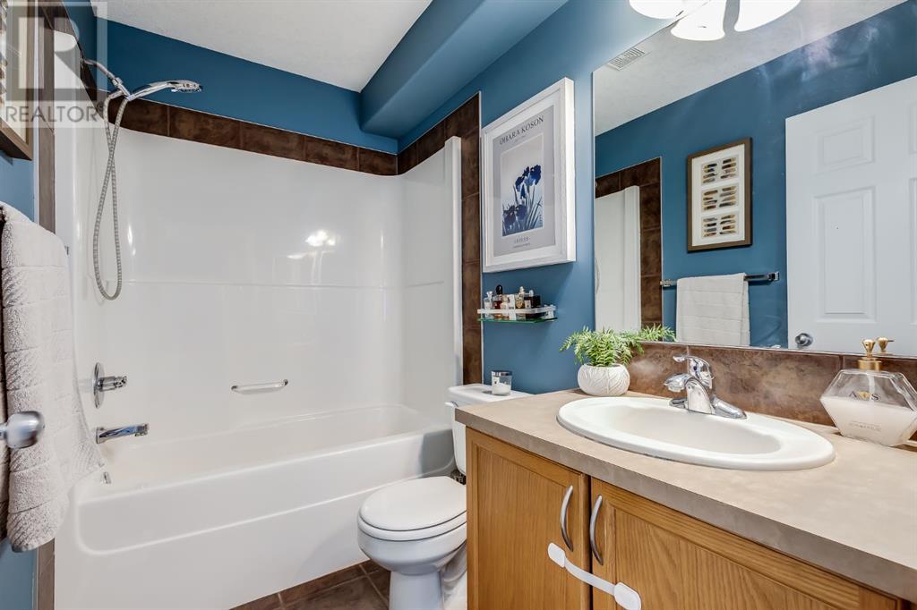 Single Family House 4 Level for Sale in  COPPERFIELD Rise SE Copperfield Calgary 