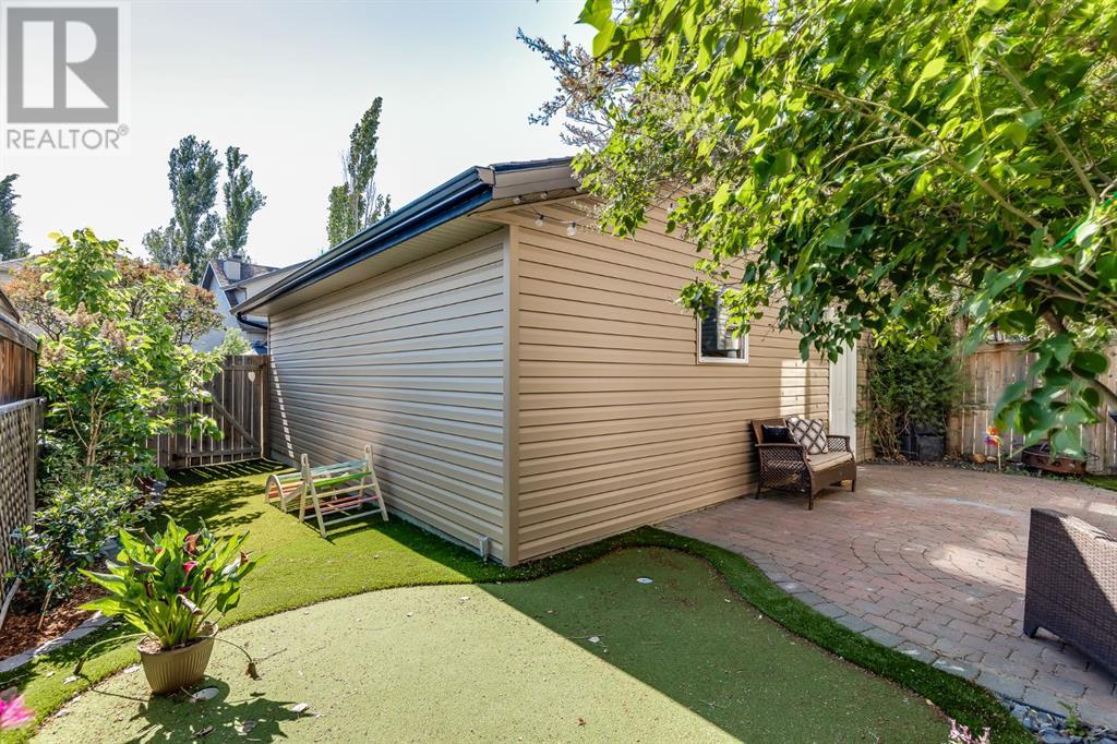 Single Family House 4 Level for Sale in  COPPERFIELD Rise SE Copperfield Calgary 
