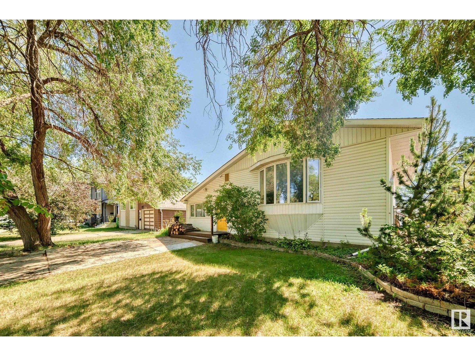 Photo 27 of 10511 128 A Av Nw, Edmonton AB