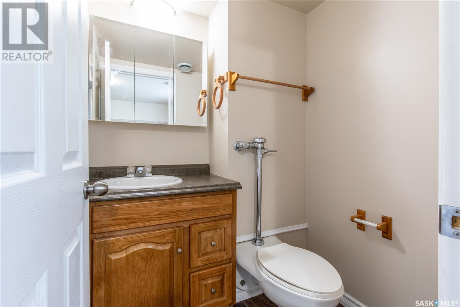 Photo 15 of 30 Carrington Drive, Moose Jaw SK